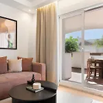 2 Private Terraces 10 Min Puerto Banus Pool דירה *