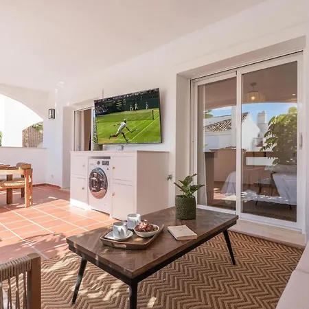 2 Private Terraces 10 Min Puerto Banus Pool *