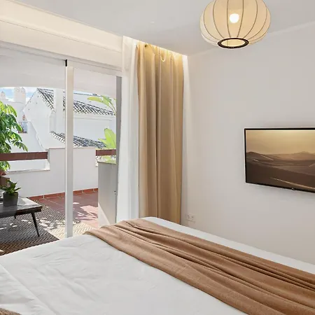 Apartment 2 Private Terraces 10 Min Puerto Banus Pool Marbella
