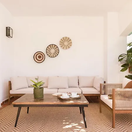 Apartment 2 Private Terraces 10 Min Puerto Banus Pool